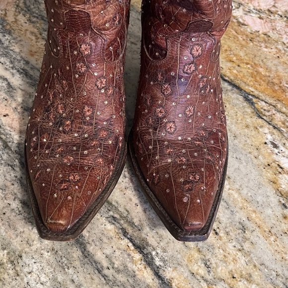 Old Gringo Byroni Pink Crystal Western Boots
Size 8.5 - Picture 2 of 8